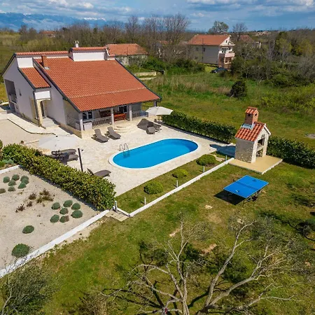 House Oasis Village 度假居 普利拉卡