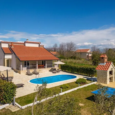 House Oasis Village