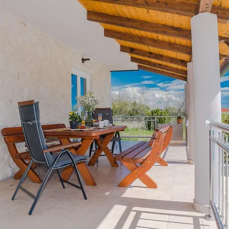 House Oasis Village